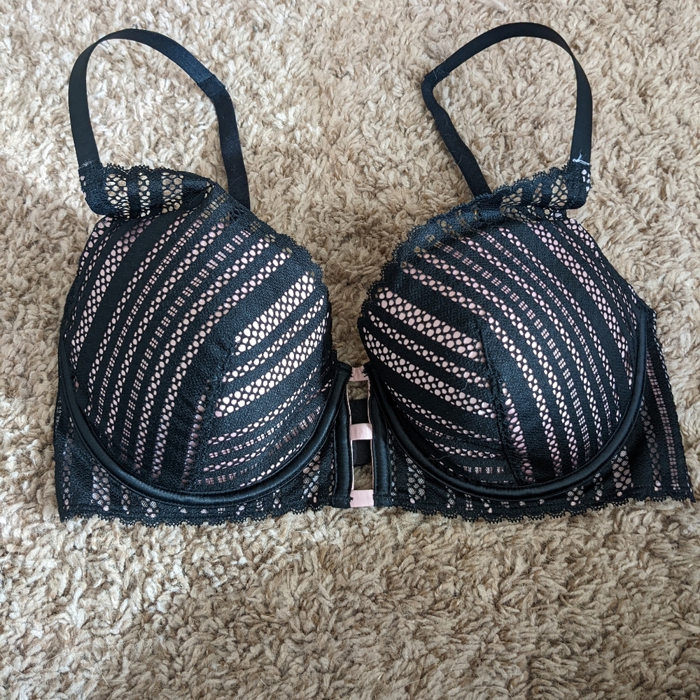 Black and Pink Victoria's Secret Bra 34DD